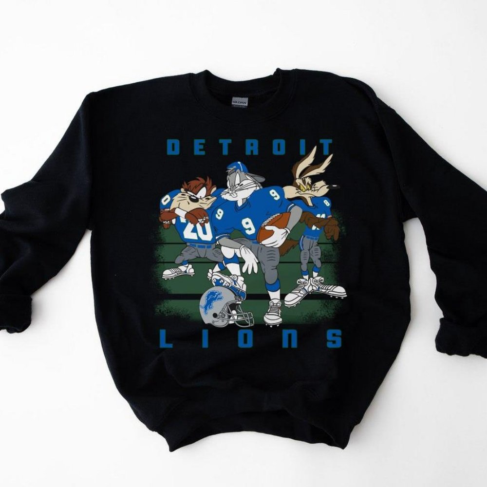 Black Sweatshirt, 1993 Looney Tunes Vintage Style Sweater, Detroit Lions Footbal
